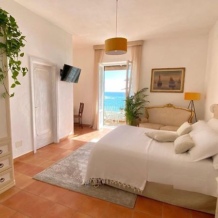 Villa Bina Sea Hotel Sant'Angelo  Exterior foto