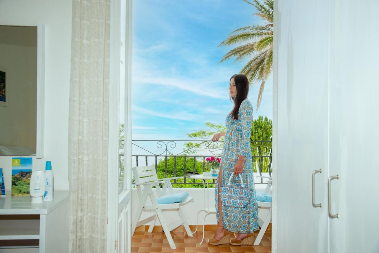 Villa Bina Sea Hotel Sant'Angelo  Exterior foto